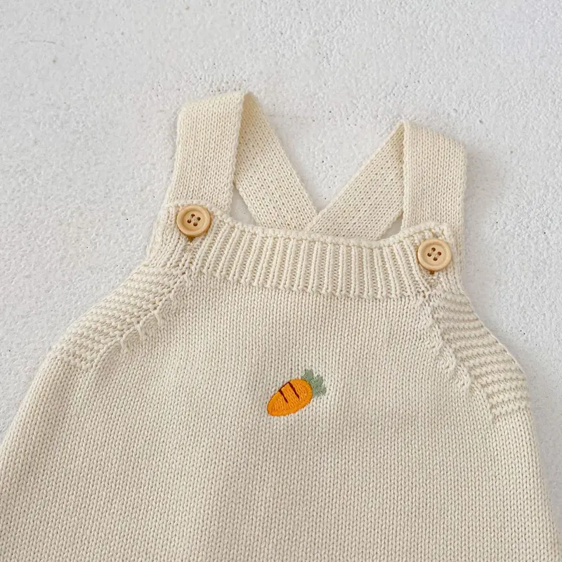 New autumn baby clothing, 0-3 year old female baby, rabbit radish embroidered shoulder strap knitted sweater jumpsuit