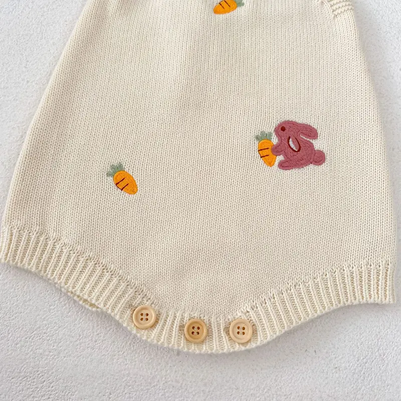 New autumn baby clothing, 0-3 year old female baby, rabbit radish embroidered shoulder strap knitted sweater jumpsuit