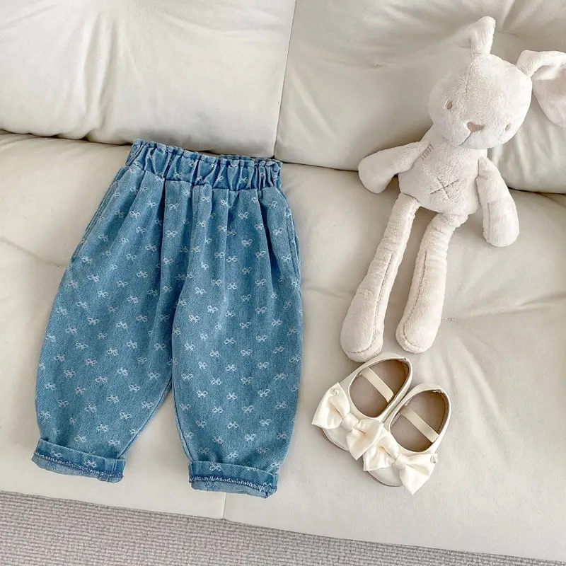 Spring new baby clothes for 0-3 years old, all-matching jacquard denim pants for baby, casual radish denim pants