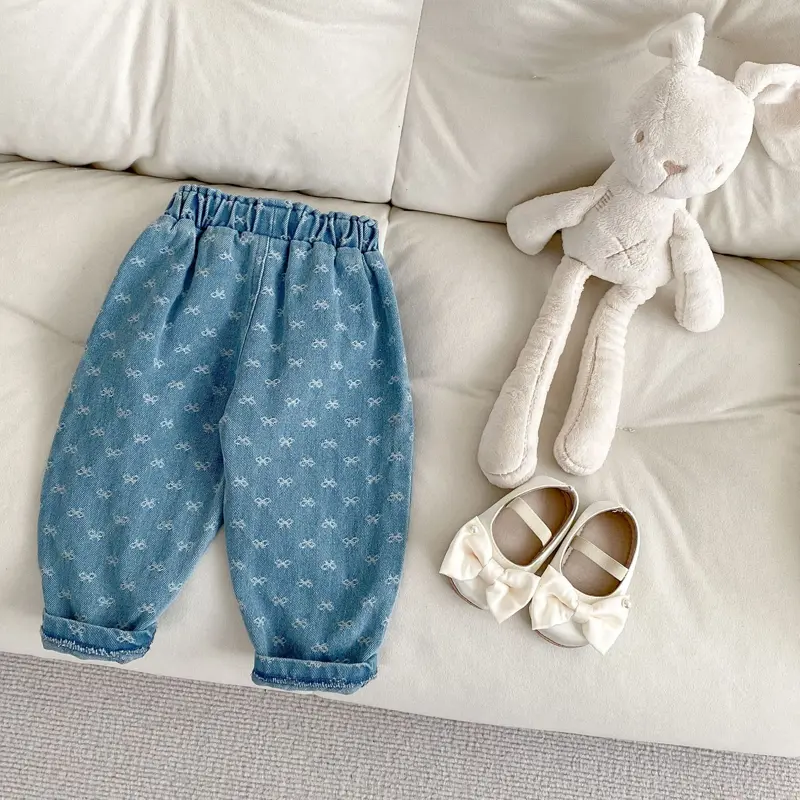 Spring new baby clothes for 0-3 years old, all-matching jacquard denim pants for baby, casual radish denim pants