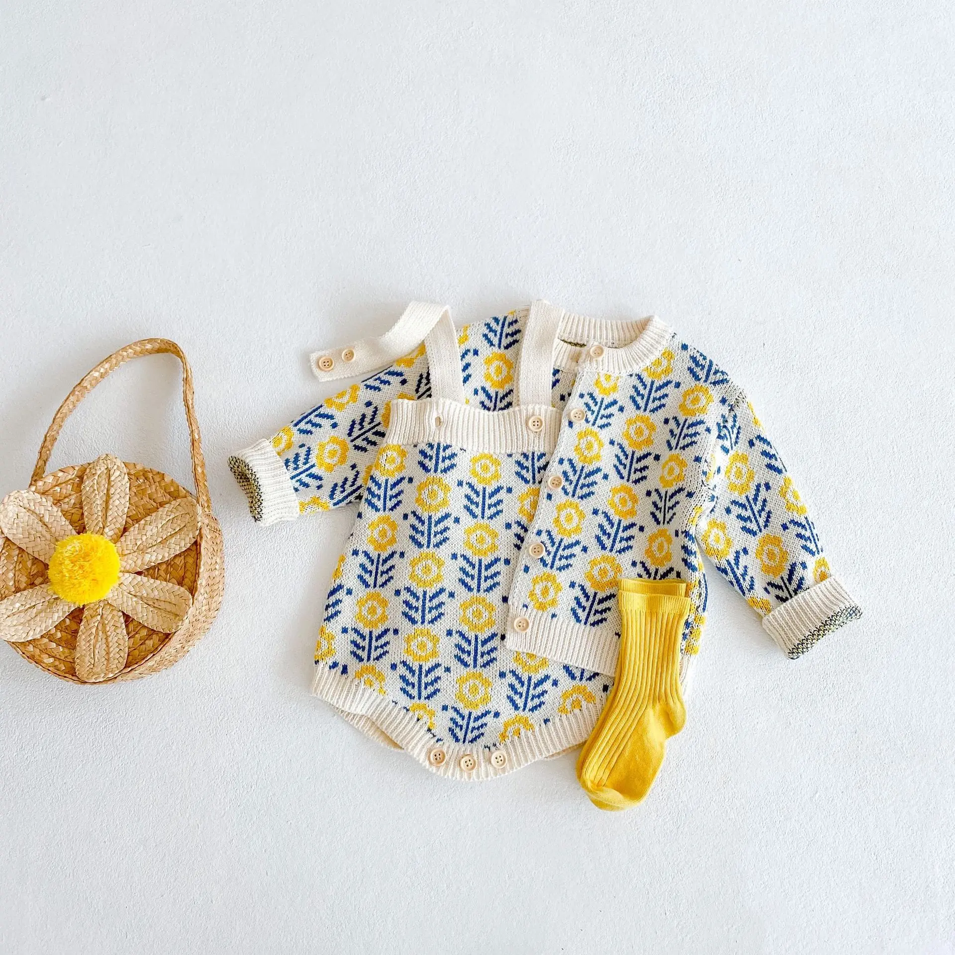 INS Spring and Autumn New Fashion Versatile Knitted Cardigan Sweater for Infants and Young Children 0-3 Year Old Girl Knitted Sw