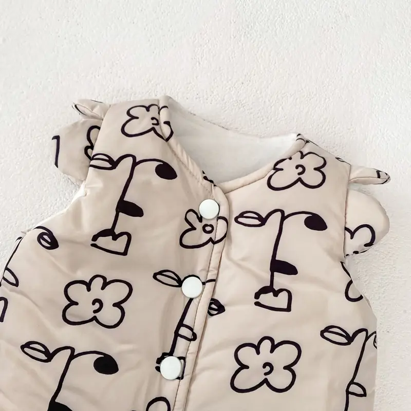 Winter new baby clothing, 0-3 year old female baby, flying sleeve vest with flower cartoon print and plush thick cardigan