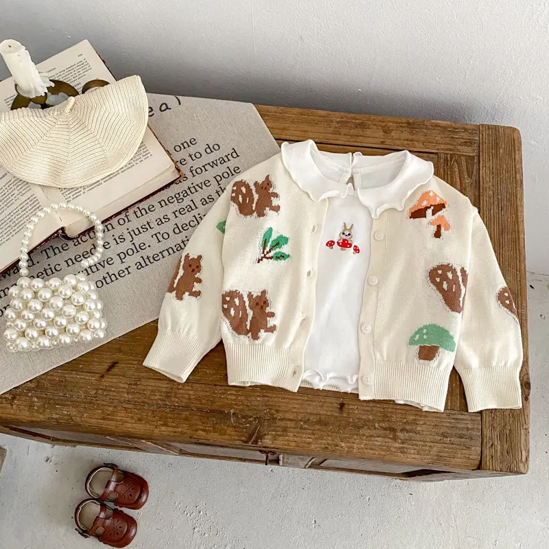 New autumn baby clothing, cartoon jacquard sweater and cardigan jacket for 0-3 year old female babies