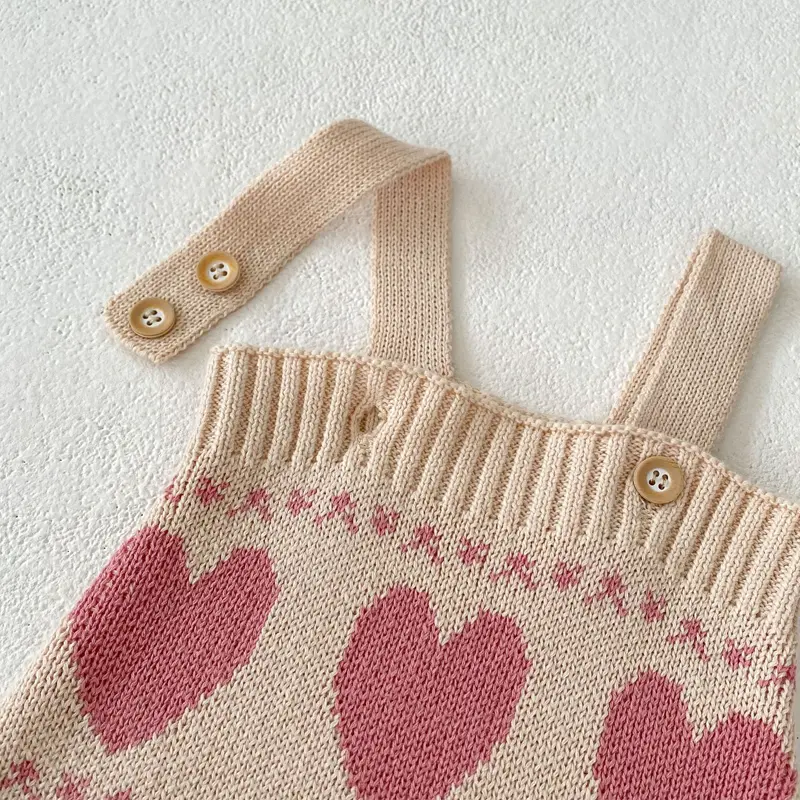 Autumn new baby clothing, 0-3 year old female baby knitted hoodie, heart lifting jumpsuit, crawling suit