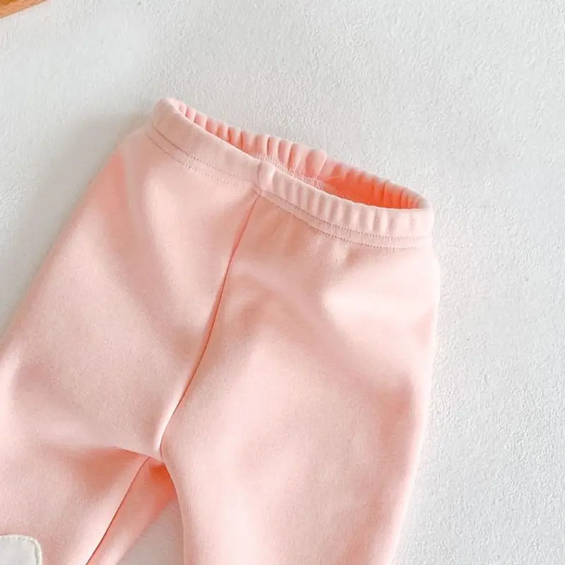 Winter New Baby Pants, Girl Baby Love Patch Patching and Velvet Underpants, Cotton Versatile Pants
