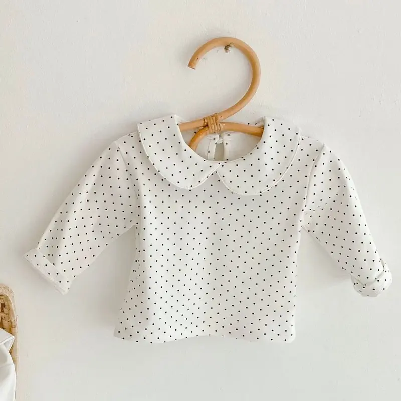 New autumn baby clothing, 0-3 year old baby girl doll neck long sleeved base shirt, versatile long sleeved T-shirt top