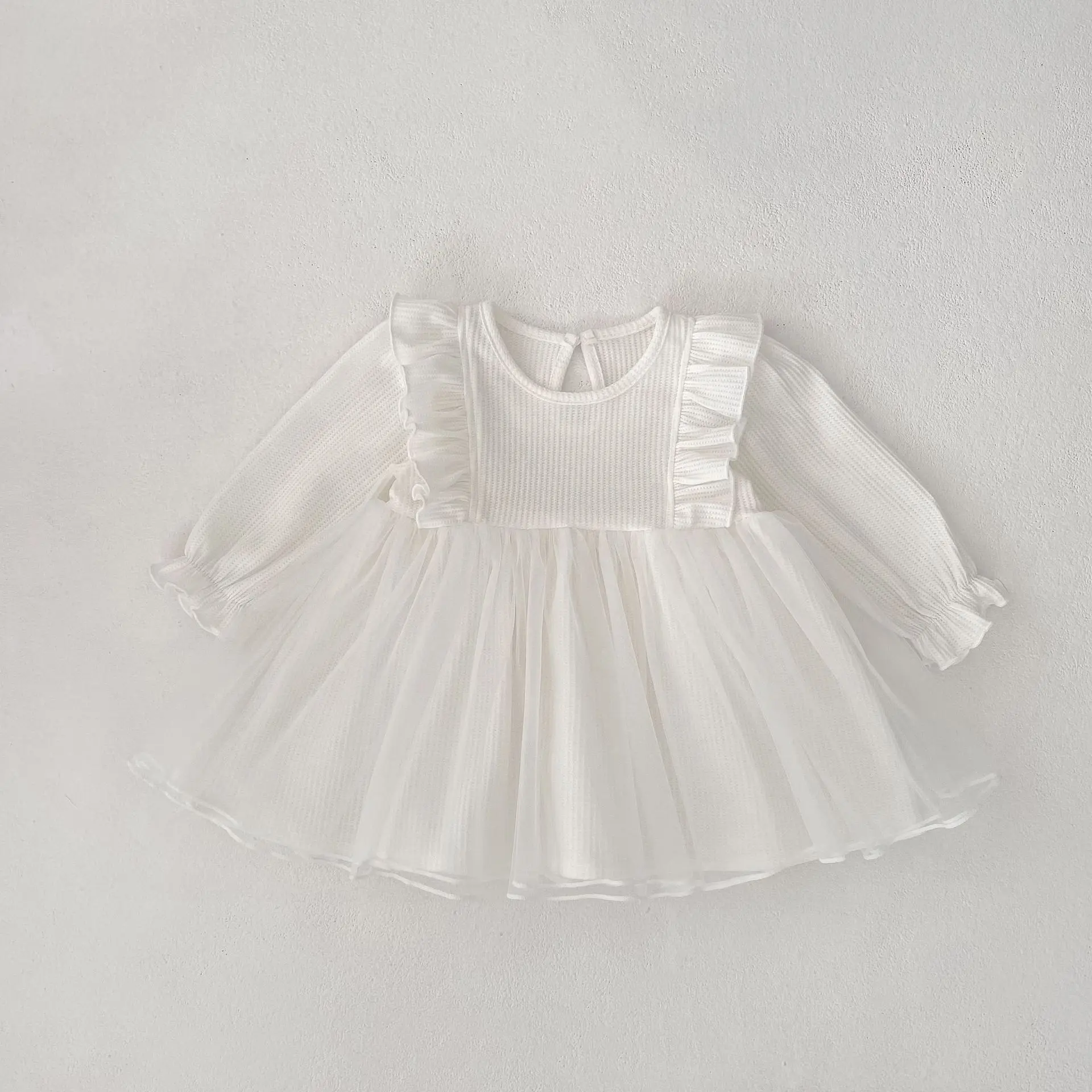 Spring  new 0-3 year old baby clothing, fashionable baby girl dress, exquisite long sleeved princess skirt A-line skirt