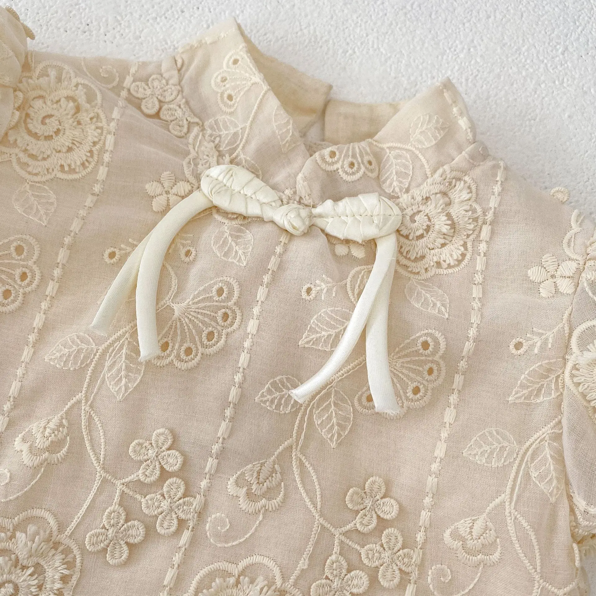 Summer New Infant Fashion Versatile Triangle jumpsuit for Girls and Babies 3D Embroidered Short sleeved Sweetheart Jumpsuit