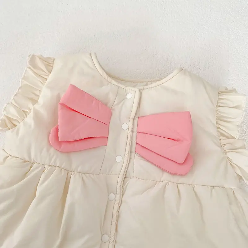 New winter baby clothing, 0-3 year old female baby, butterfly fly sleeved cotton jacket, vest cardigan