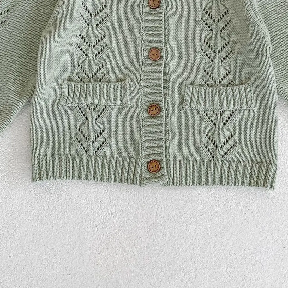 Instagram Spring and Autumn Wear 0-3 Year Old Baby Sweater New Fashion Item Solid Color Sweater Versatile Cardigan Hollow Knitte