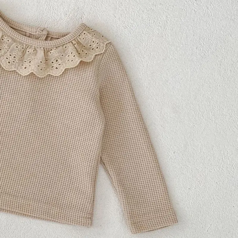 Autumn new baby clothing, 0.3 year old baby girl T-shirt with waffle lace collar top, clear color long sleeved base shirt