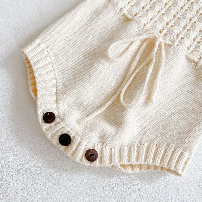 Autumn New Baby Clothing, 0-3 Year Old Girl Knitted Hollow Waist Long sleeved Sweetheart Triangle Wrapped Pip jumpsuit
