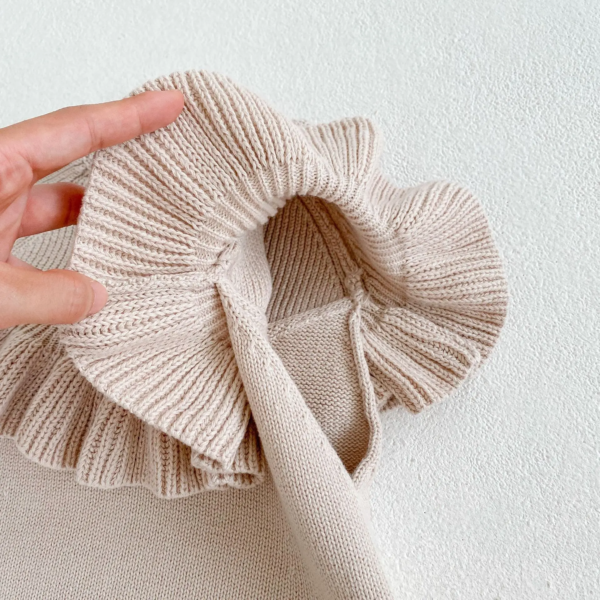 Instagram Spring and Autumn Cotton Sweater Triangle Sweater Infant Girl Baby Knitted Ruffle Edge Sleeveless Sweater Jumpsuit