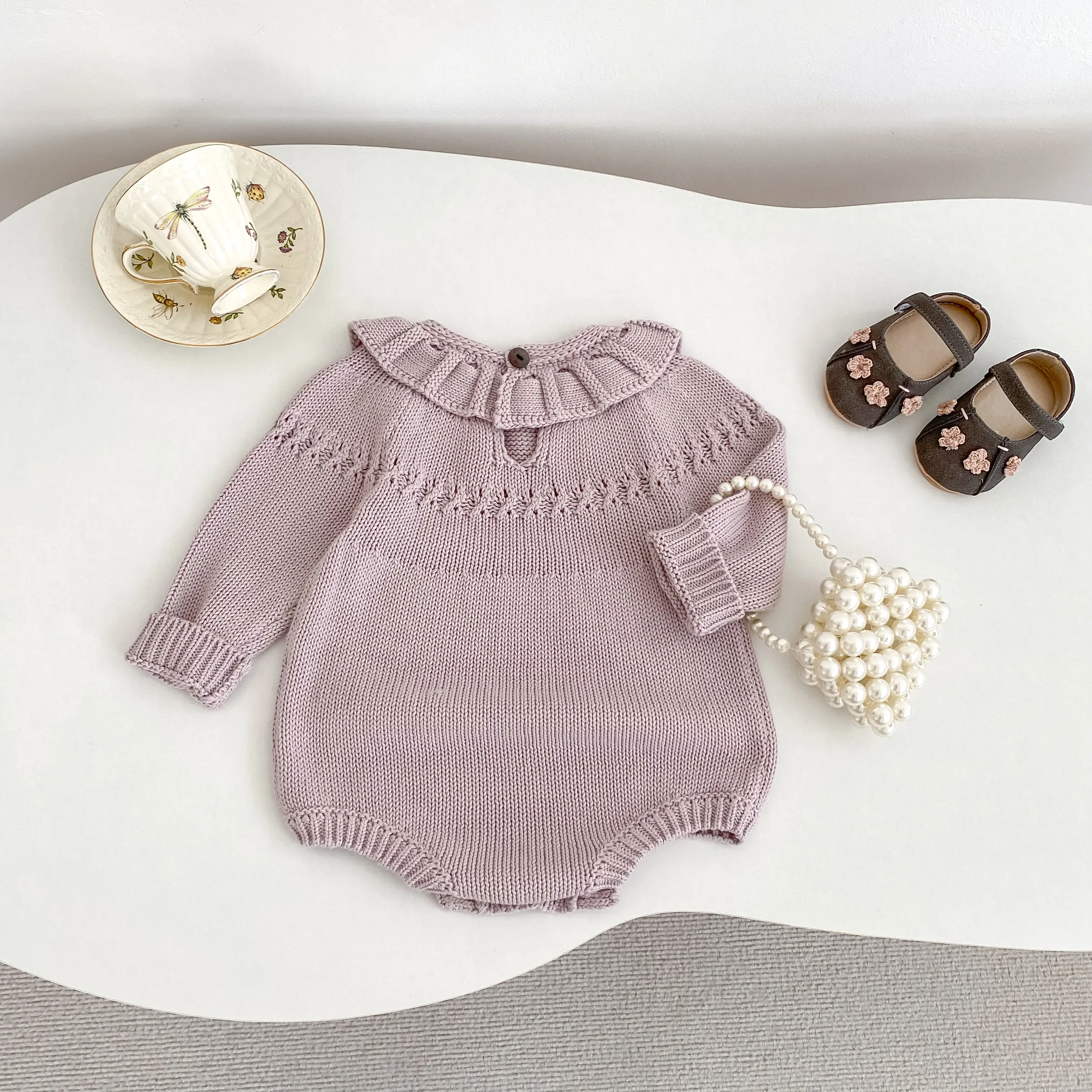 Autumn new 0-3 year old baby clothing, fashionable girl baby lotus collar hand embroidered long sleeved crawling clothes