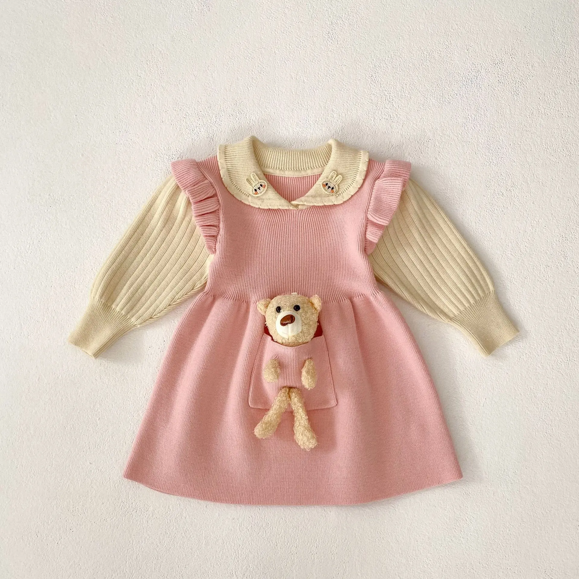 Autumn new 0-3 year old baby clothing, exquisite baby girl bear knitted pink long sleeved dress, fashionable dress