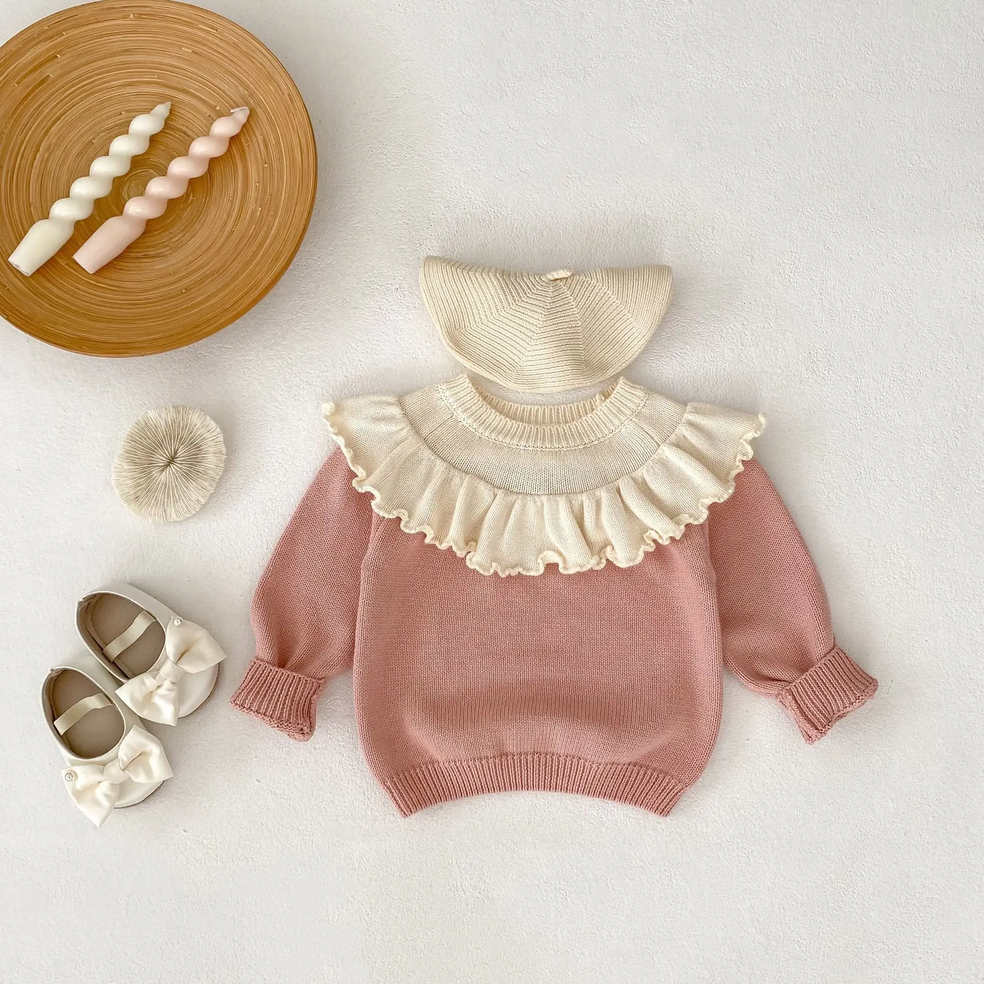 New autumn clothing for babies aged 0-3, exquisite baby girl lotus leaf lace pullover knitted long sleeved sweater