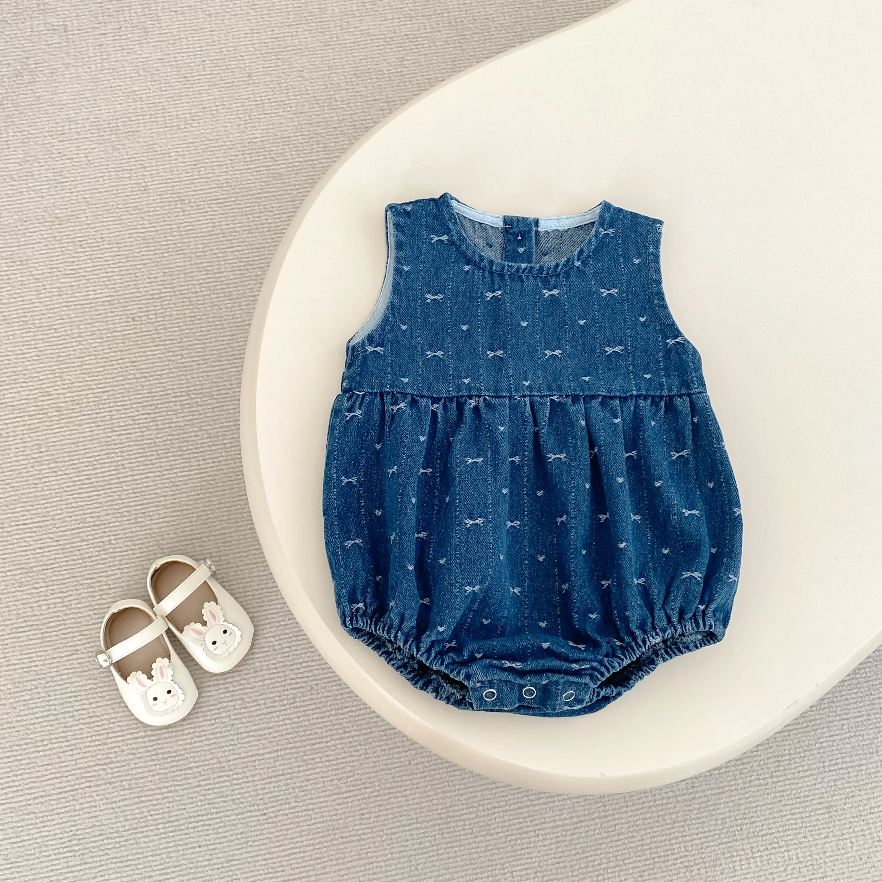 New autumn baby clothing: 0-3 year old girls' bow print jumpsuit, casual and versatile crawling suit