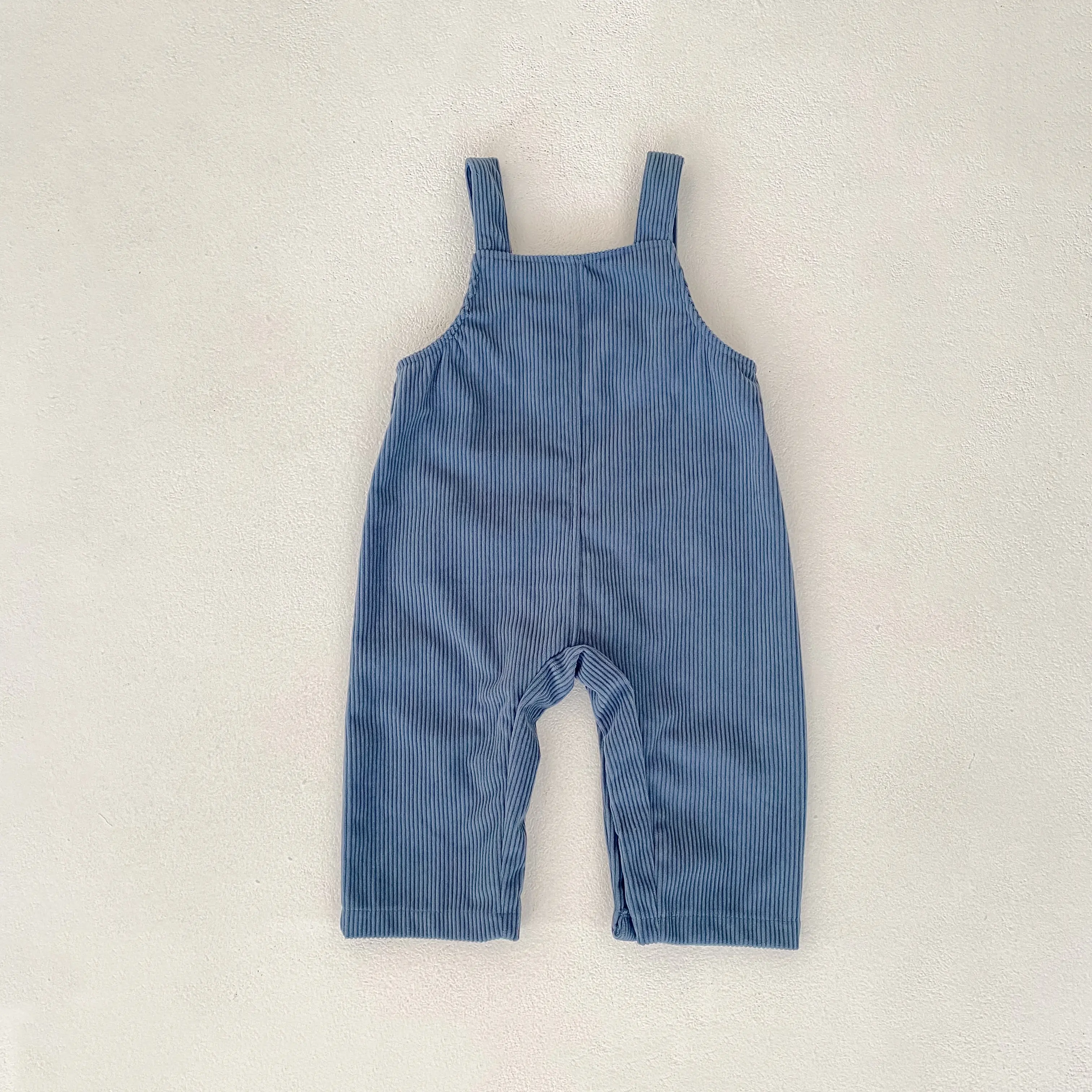 New autumn baby clothing for 0-3 years old, cute boys and girls, blue corduroy one-piece shoulder strap pants
