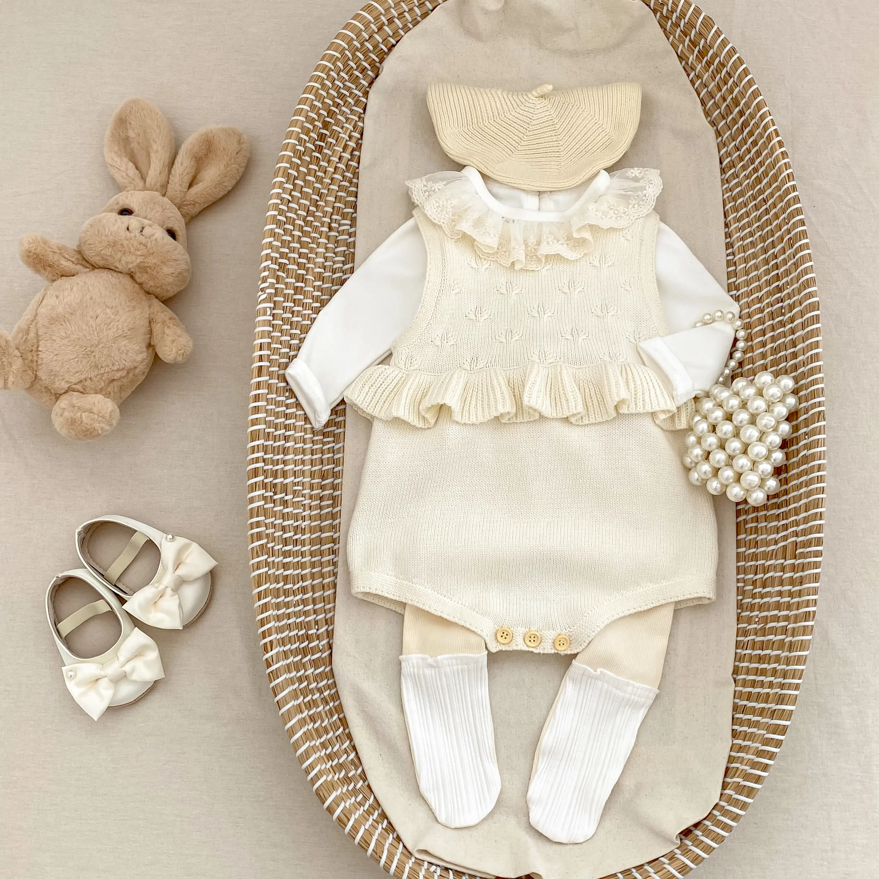 New autumn baby clothing for 0-3 years old, cute baby girl's little lotus leaf vest knitted sleeveless jumpsuit
