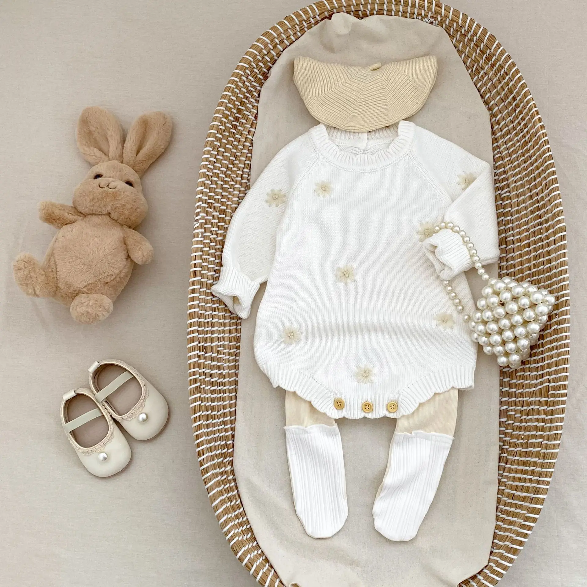 New autumn baby clothing for 0-3 years old, fashionable women's baby sweater, crochet long sleeved knitted jumpsuit
