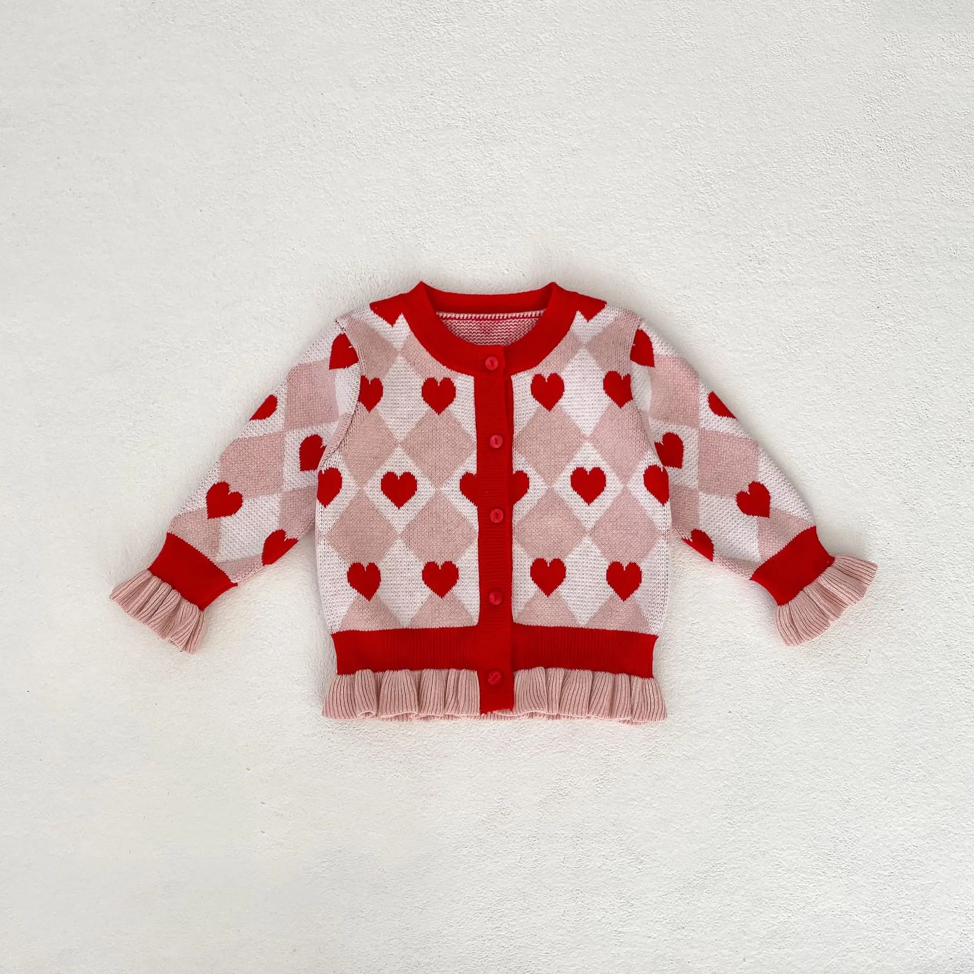 Autumn new 0-3 year old baby clothing, exquisite heart-shaped mushroom edge long sleeved knitted cardigan for baby girls