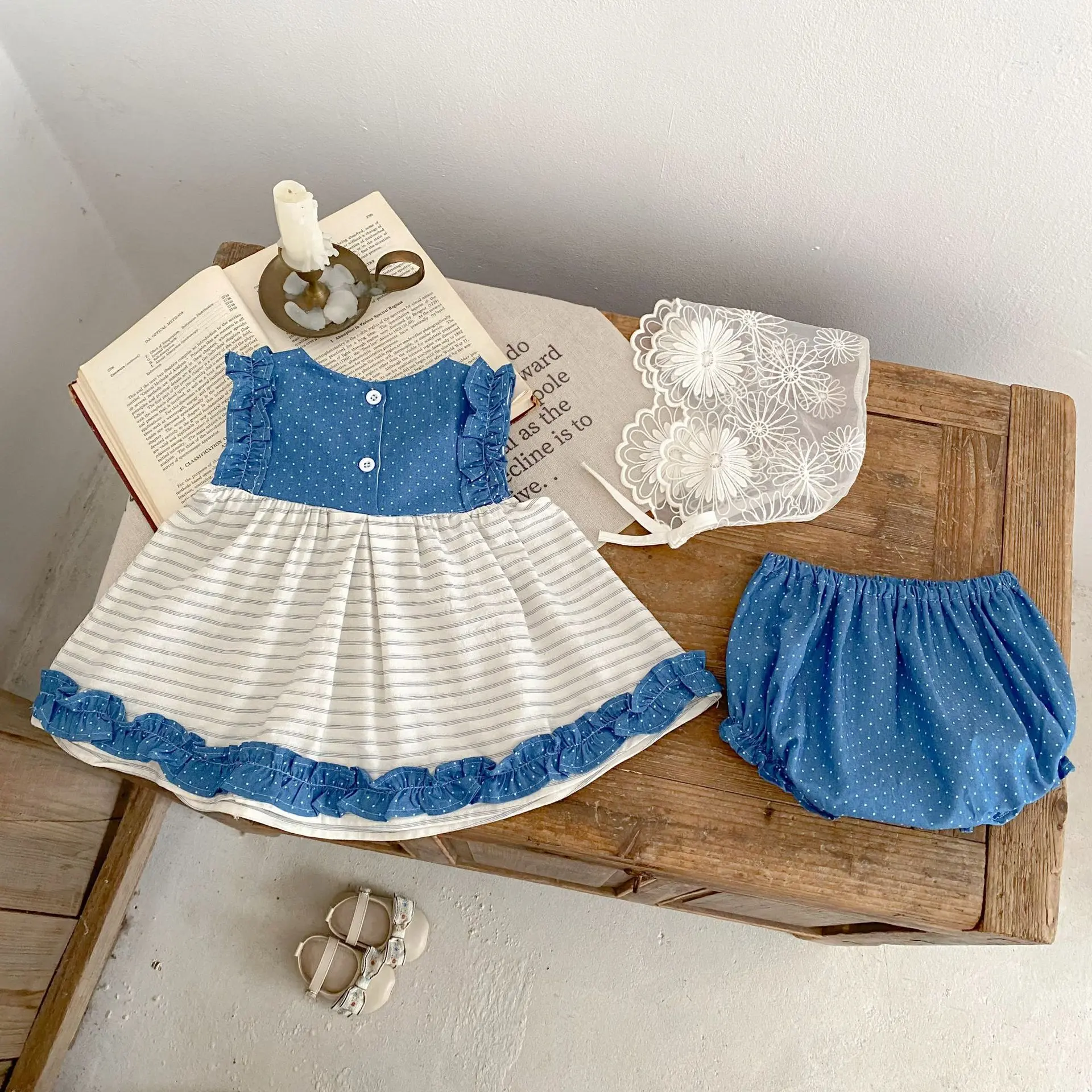 Summer new baby clothes for 0-3 years old, fashionable baby girl suit polka dot stitching top + polka dot triangular shorts
