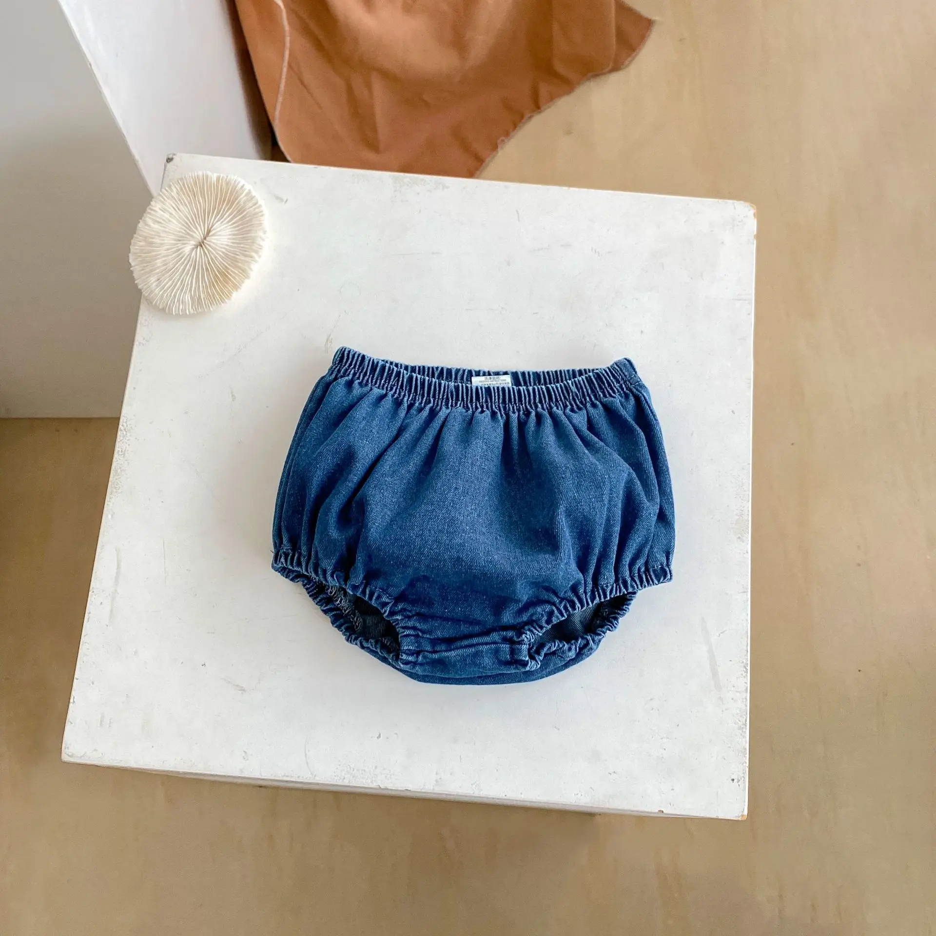 Summer new 0-3 year old baby clothing, fashionable baby girl set, sleeveless denim doll collar top+denim shorts