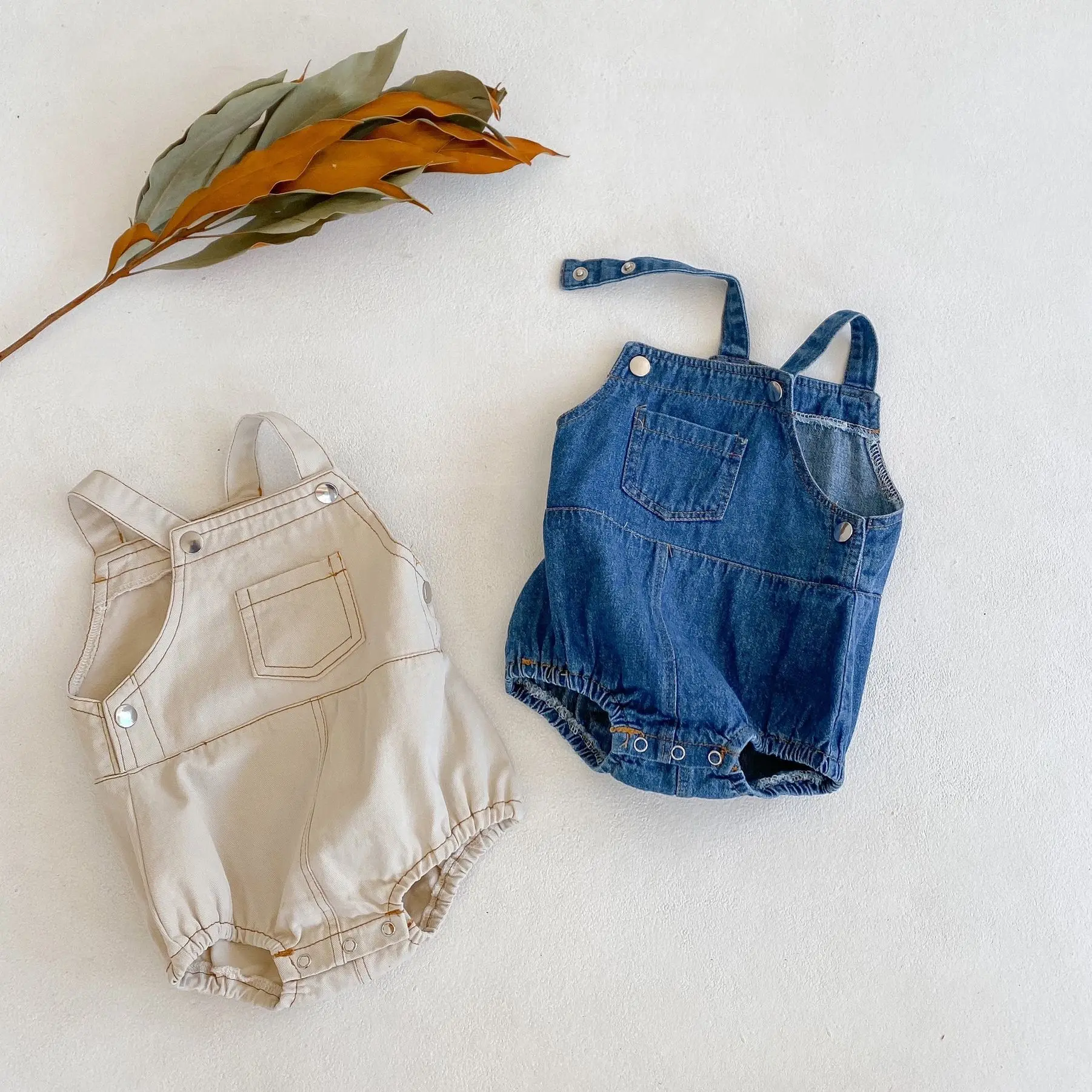 Summer new 0-3 year old baby clothing, boy's and gril's baby denim shoulder straps, fashionable casual jumpsuit