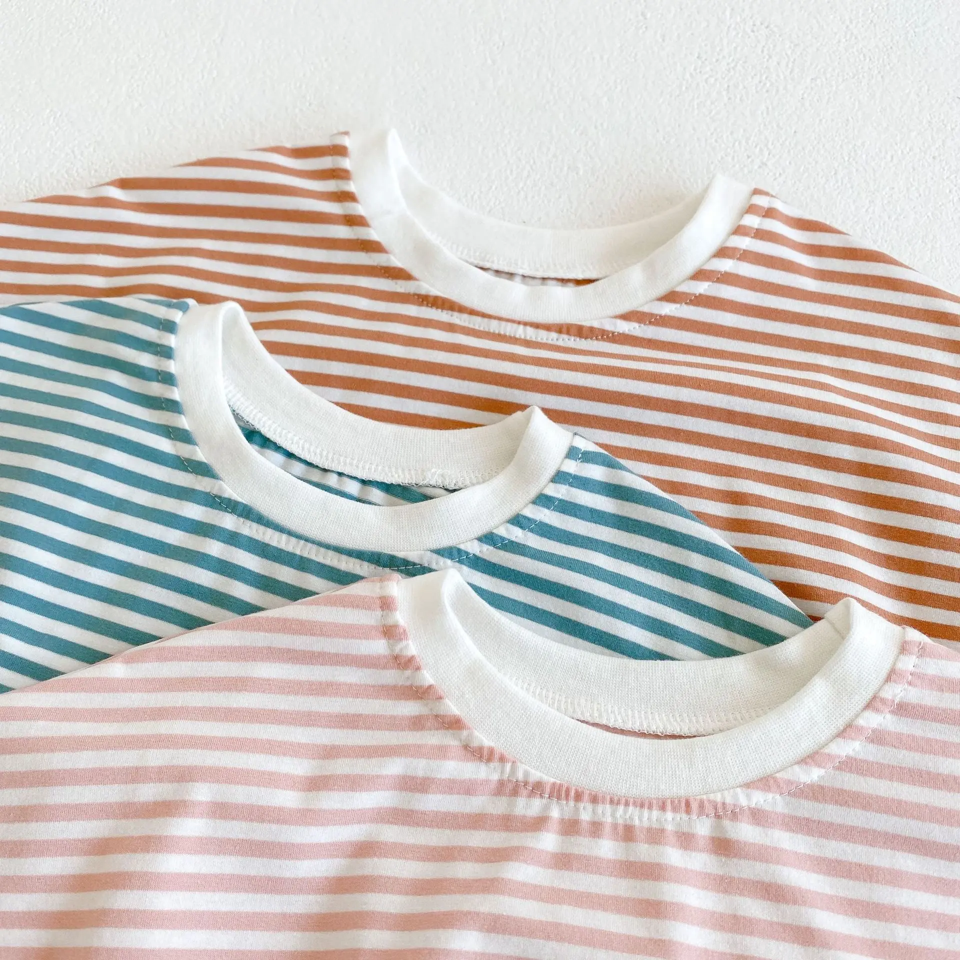 Summer new 0-3 year old baby clothing, fashionable striped short sleeved top, cute smiling face pattern jumpsuit