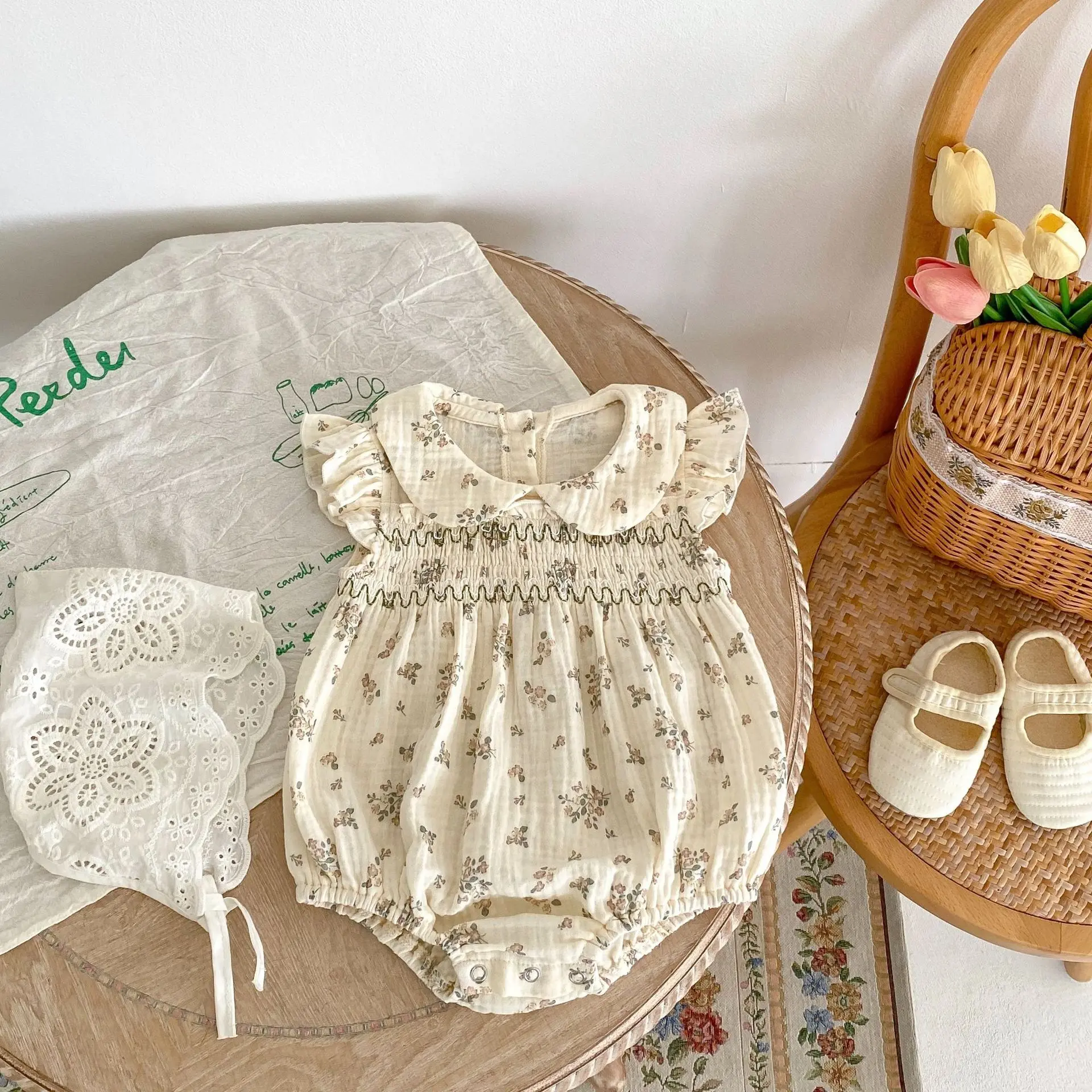 Summer new style 0-3 years old baby dress baby jumpsuits small flower baby collar flying sleeve triangle jumpsuits