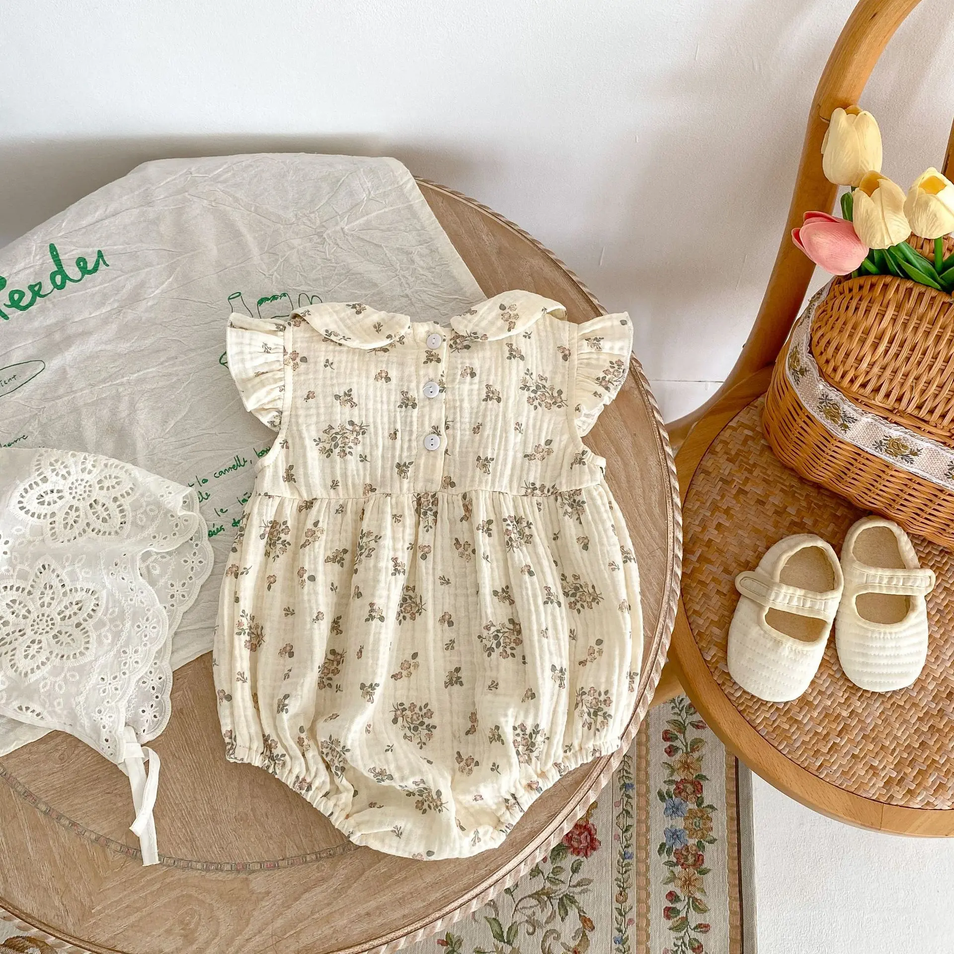 Summer new style 0-3 years old baby dress baby jumpsuits small flower baby collar flying sleeve triangle jumpsuits