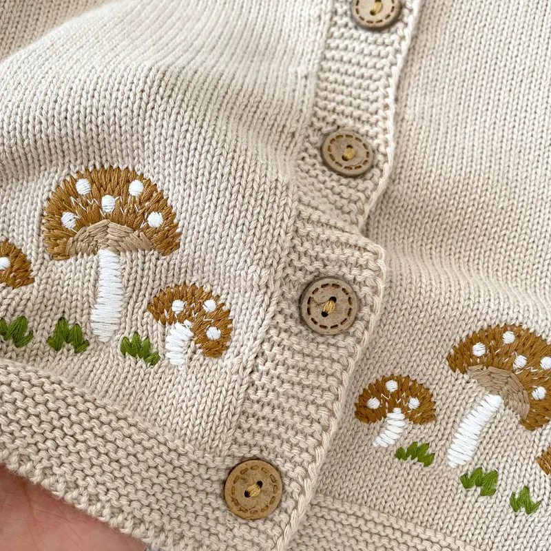 Autumn new baby clothing, 0-3 year old female baby, sweater jacket mushroom embroidery versatile cotton knit sweater