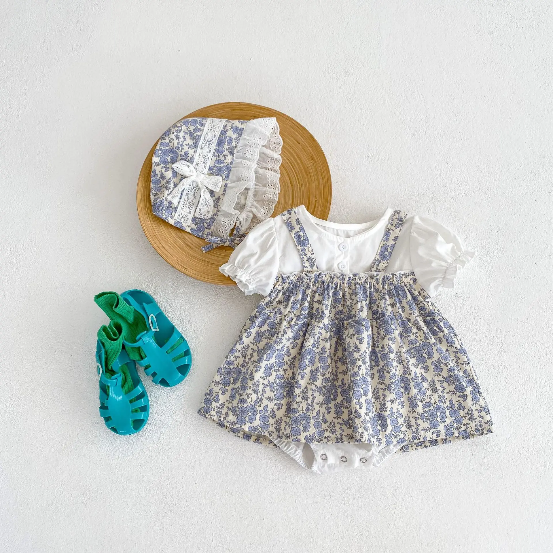 Summer new 0-3 year old baby clothing, girls' baby jumpsuit, floral triangle jumpsuit skirt, hat included