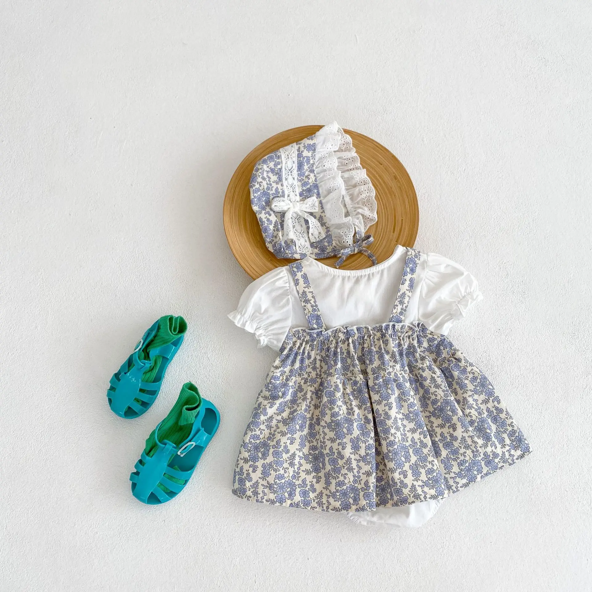 Summer new 0-3 year old baby clothing, girls' baby jumpsuit, floral triangle jumpsuit skirt, hat included