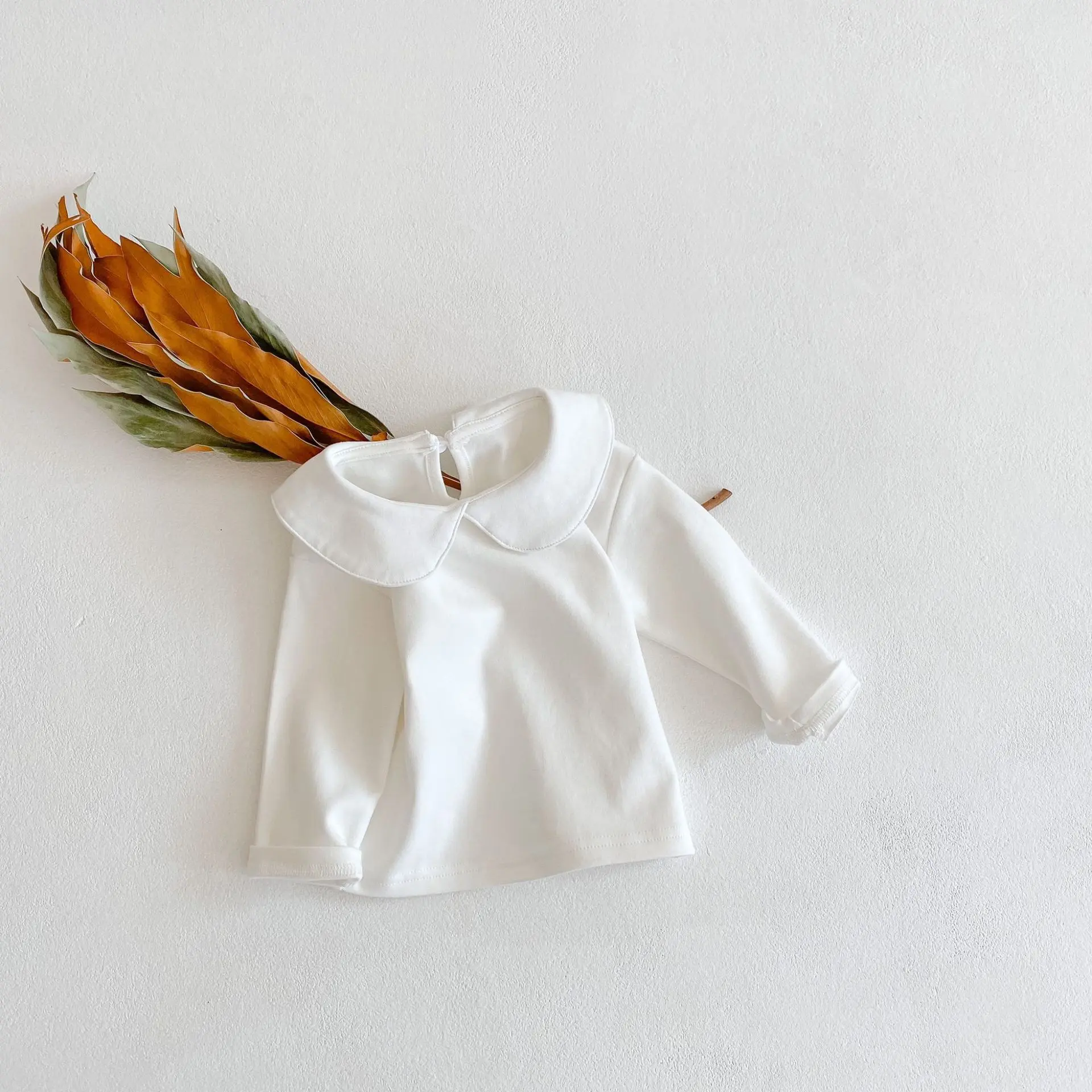 Autumn and winter new baby clothes for 0-3 years old, baby collar, long-sleeved base shirt and velvet thick long-sleeved top