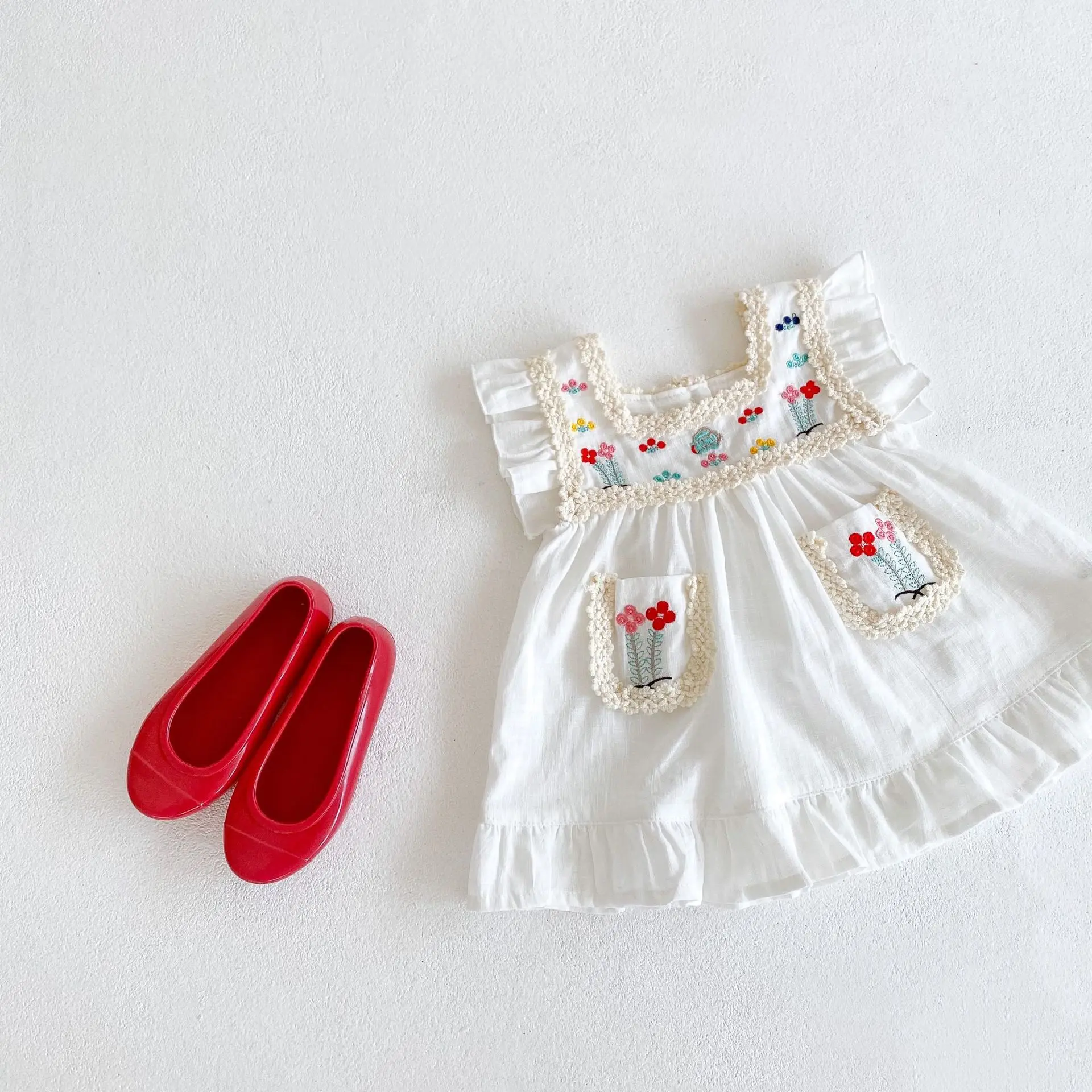 Summer new baby clothes for 0-3 years old, baby girl dress, exquisite flower embroidery short-sleeved dress A-line skirt
