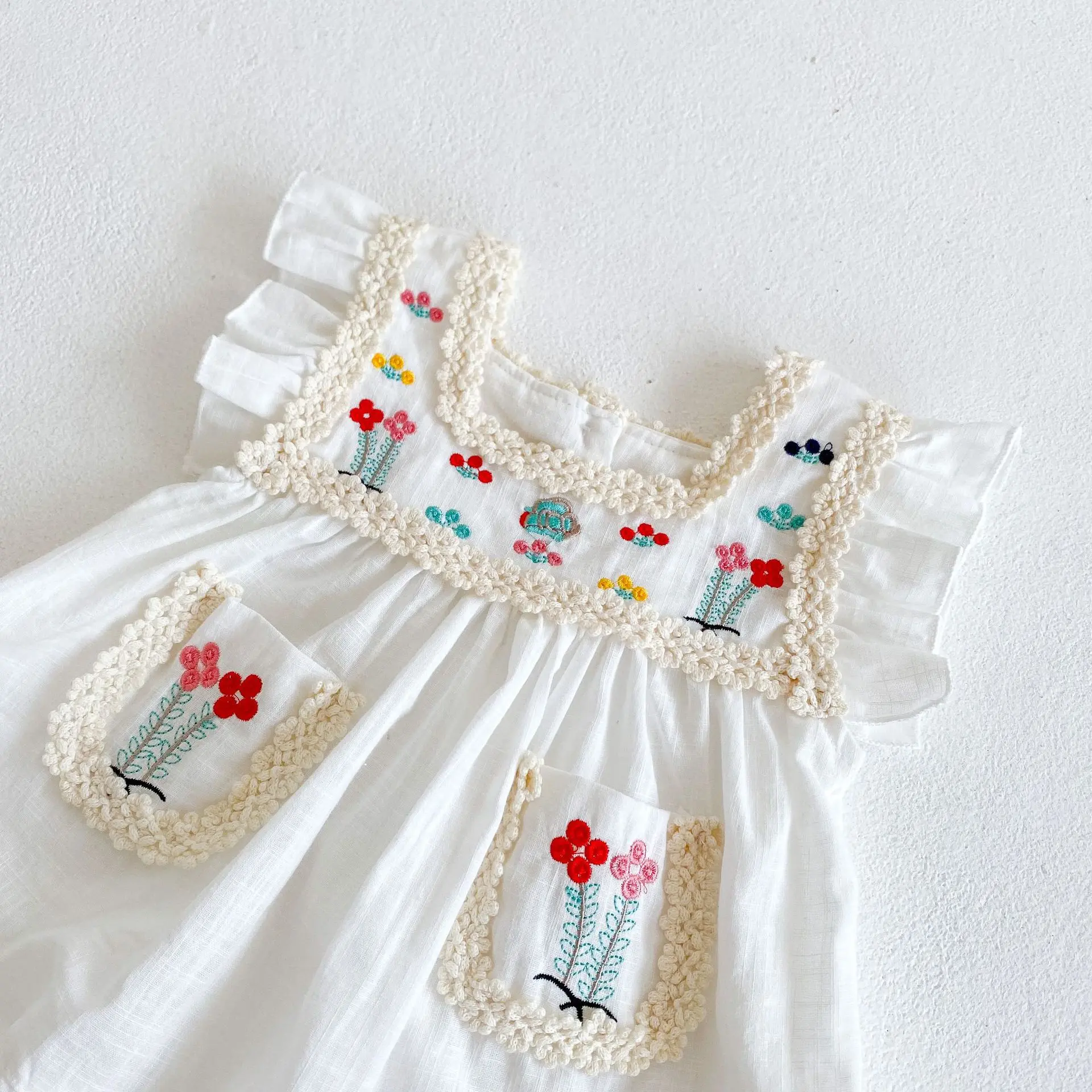 Summer new baby clothes for 0-3 years old, baby girl dress, exquisite flower embroidery short-sleeved dress A-line skirt