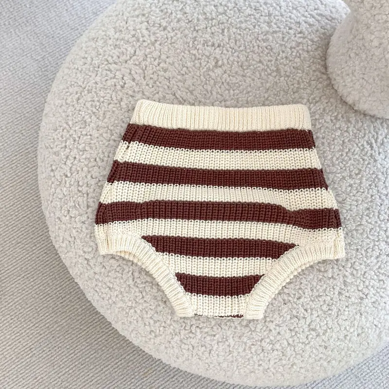 Autumn new baby clothing, 0-3 year old male and female babies, striped knitted suit cardigan+pants