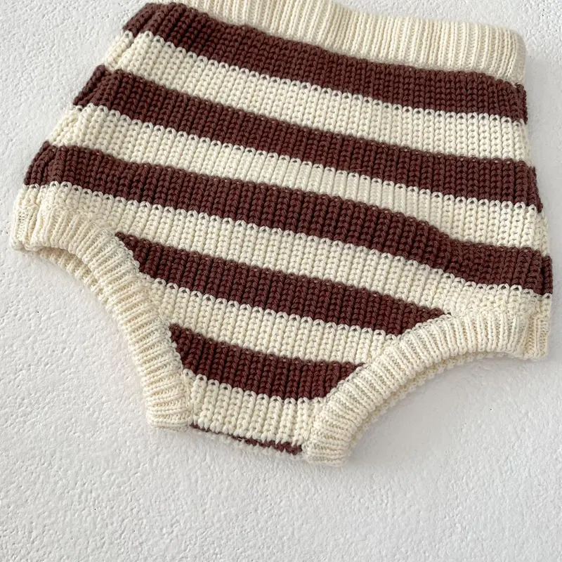 Autumn new baby clothing, 0-3 year old male and female babies, striped knitted suit cardigan+pants