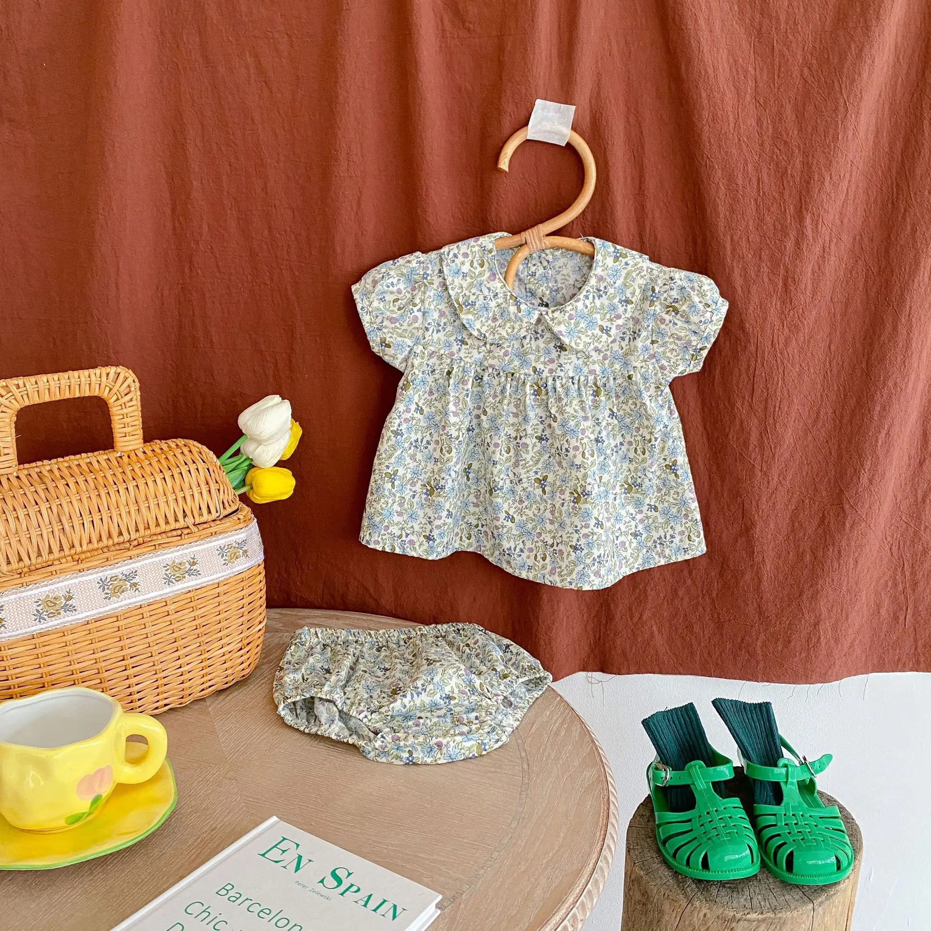 Summer new 0-3 year old baby clothing, fashionable baby girl set, flower doll collar short sleeved shirt+pants