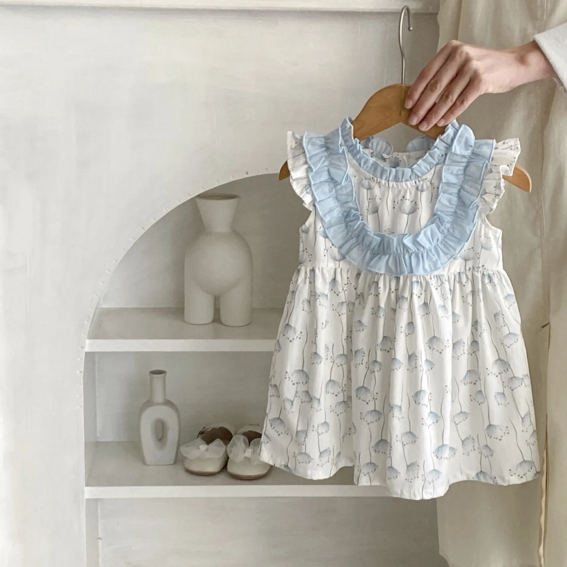 Summer new 0-3 year old baby clothing, cute baby girl dress, dandelion flower flying sleeve dress