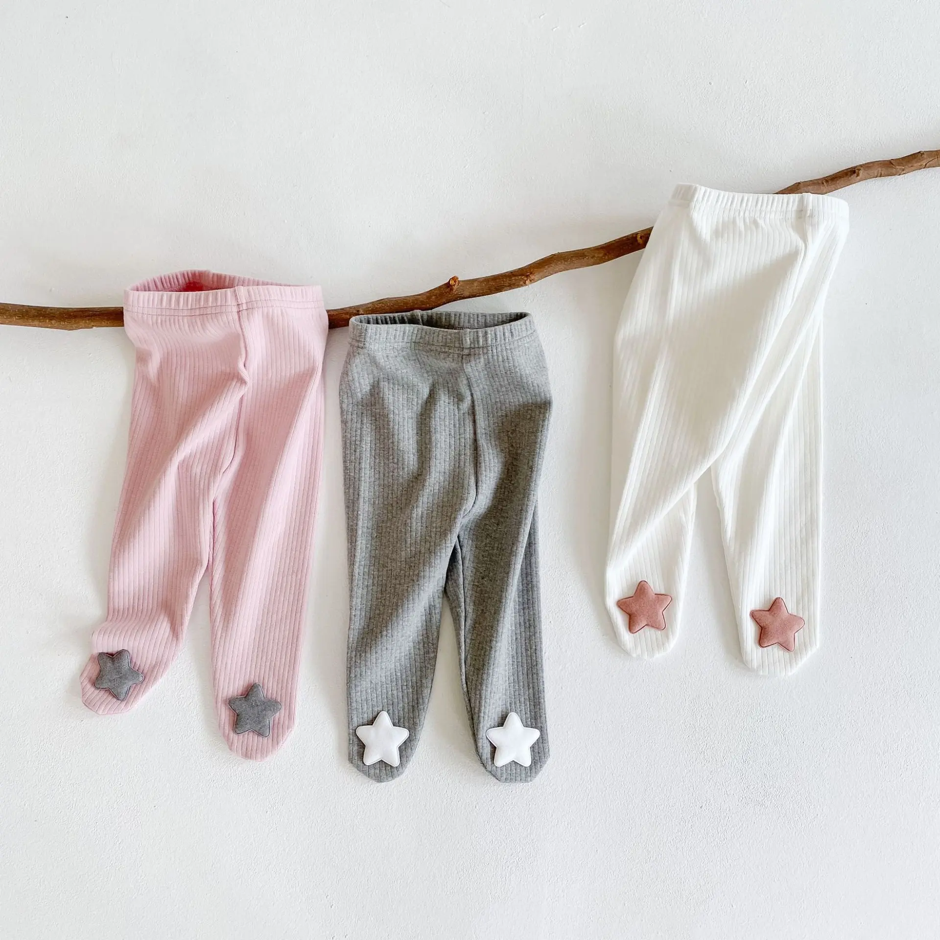 New autumn baby clothing for 0-3 years old, trendy and versatile leggings for baby girls, star leggings