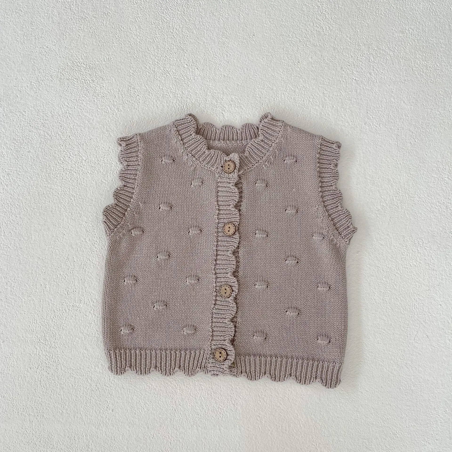 Autumn new 0-3 year old baby clothing, baby boy baby girl small wool ball cardigan knitted sweater gray vest