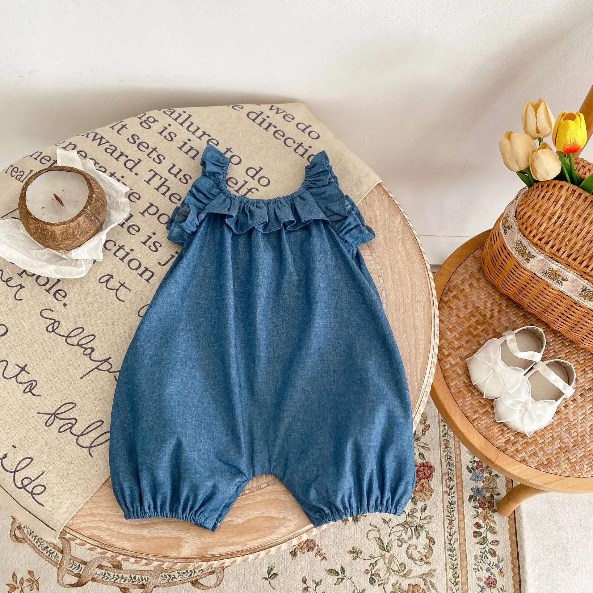 Summer new 0-3 year old baby clothing, baby  gril  denim crawling clothes, ruffled loose denim camisole jumpsuit