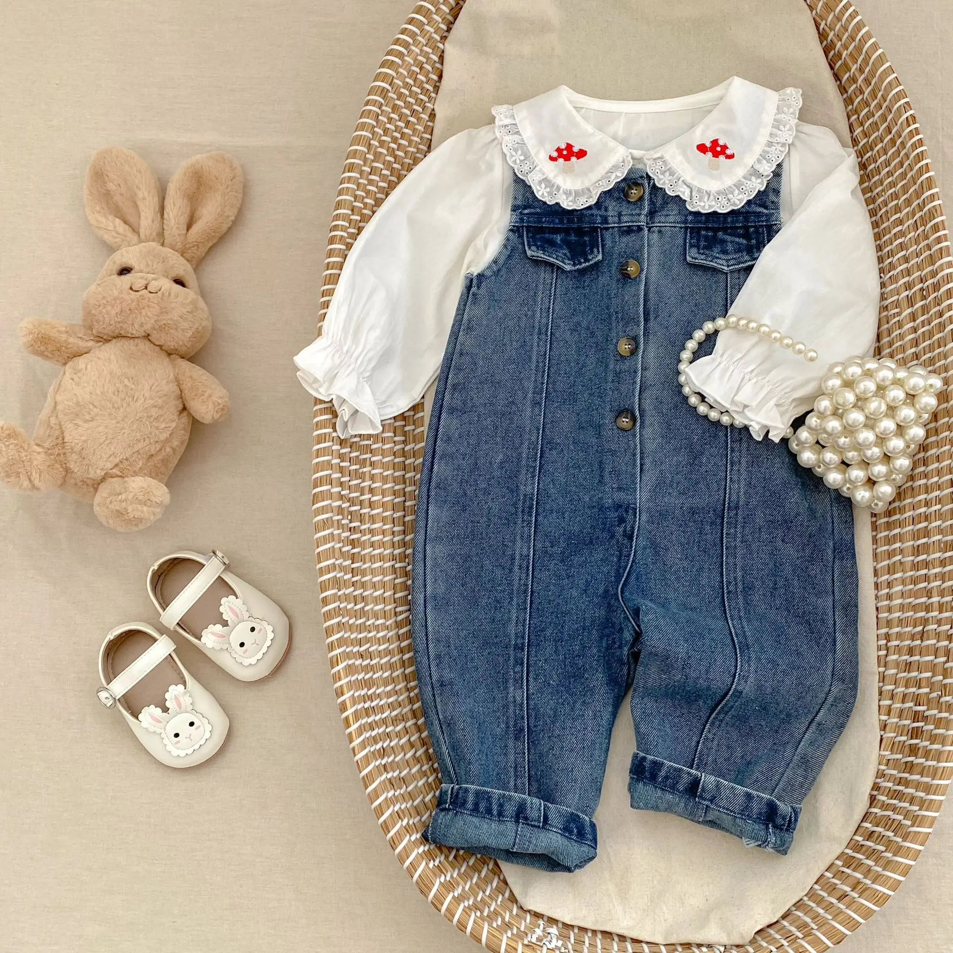 New autumn baby clothing for 0-3 years old, sleeveless denim jumpsuit for baby boys and girls, casual style pants