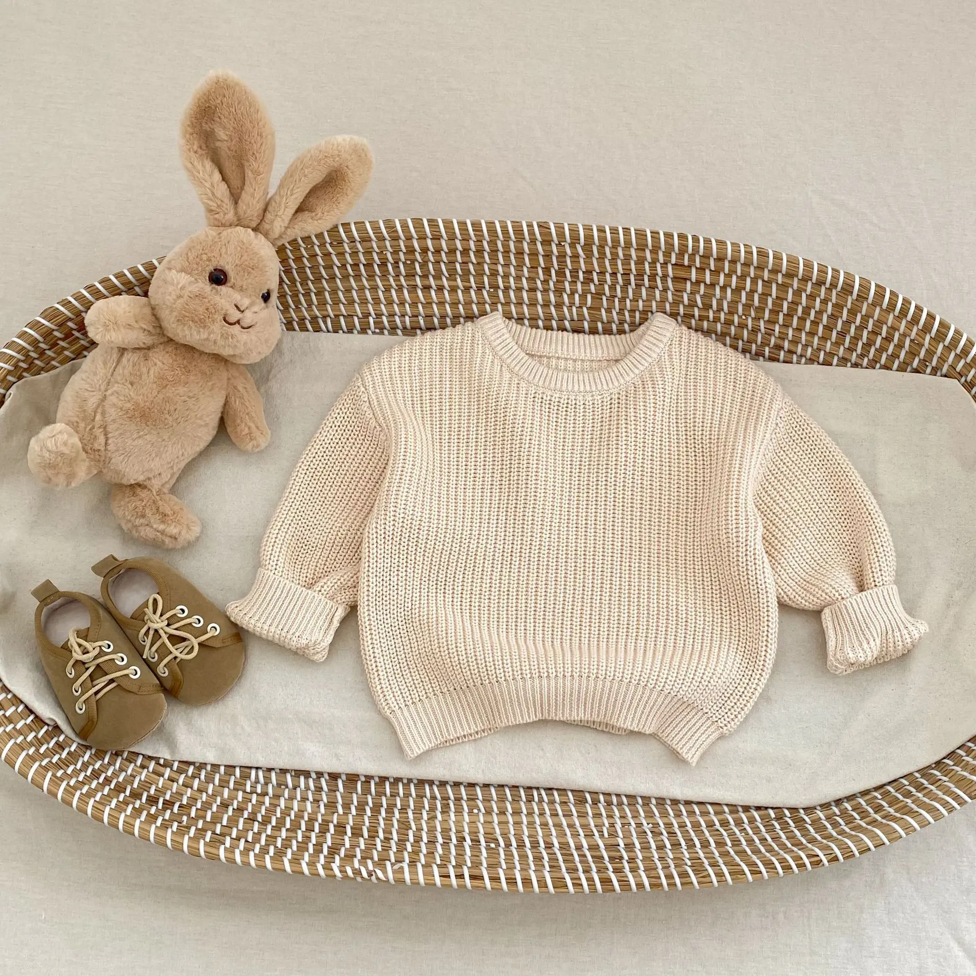 Autumn new 0-3 year old baby clothing, fashionable baby boy baby girl solid color pullover knitted sweater