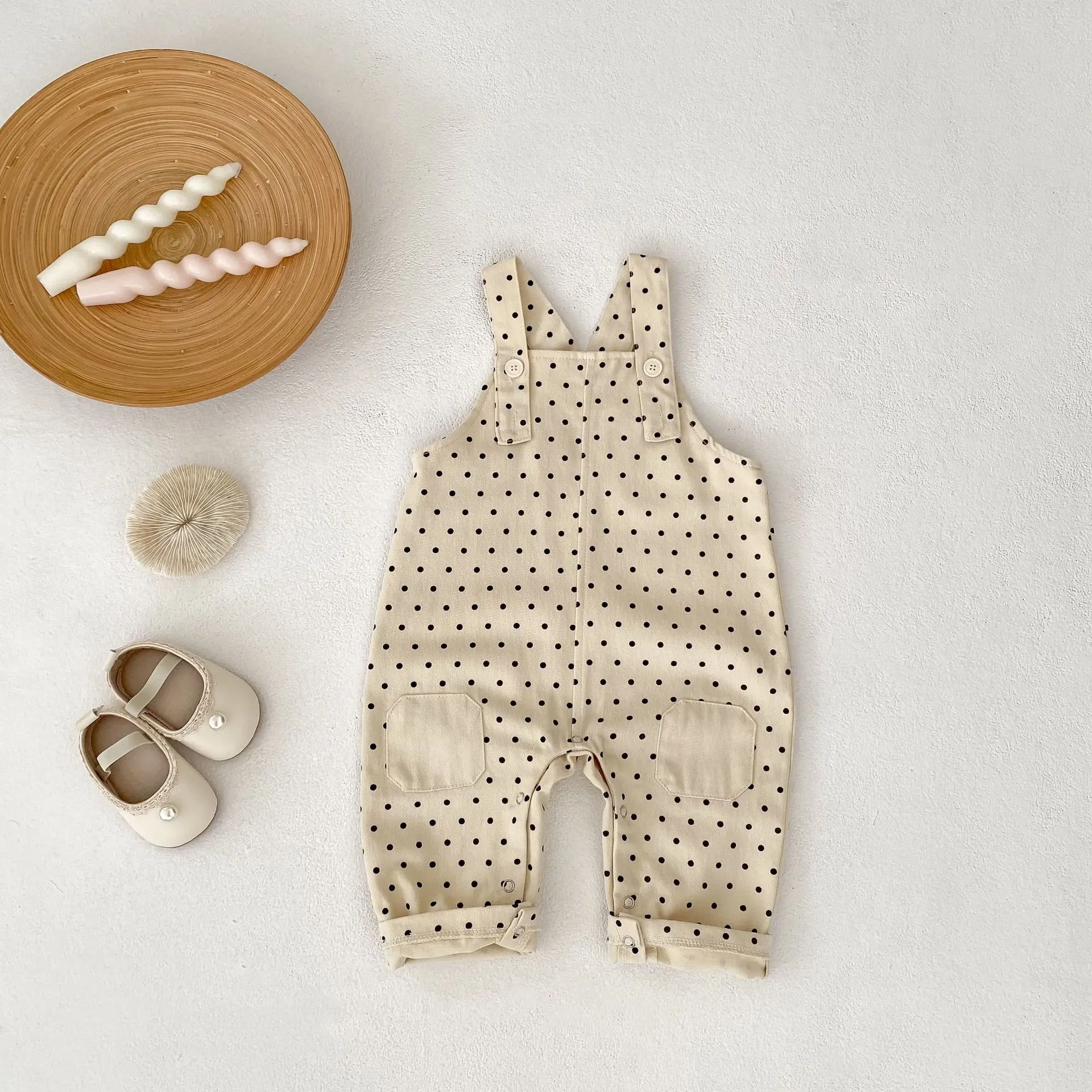 New spring and autumn baby clothing for 0-3 years old, boys and girls baby polka dot patch shoulder strap jumpsuit pants