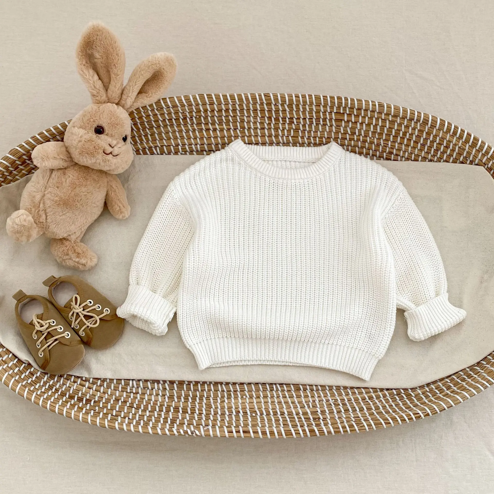 Autumn new 0-3 year old baby clothing, fashionable baby boy baby girl solid color pullover knitted sweater