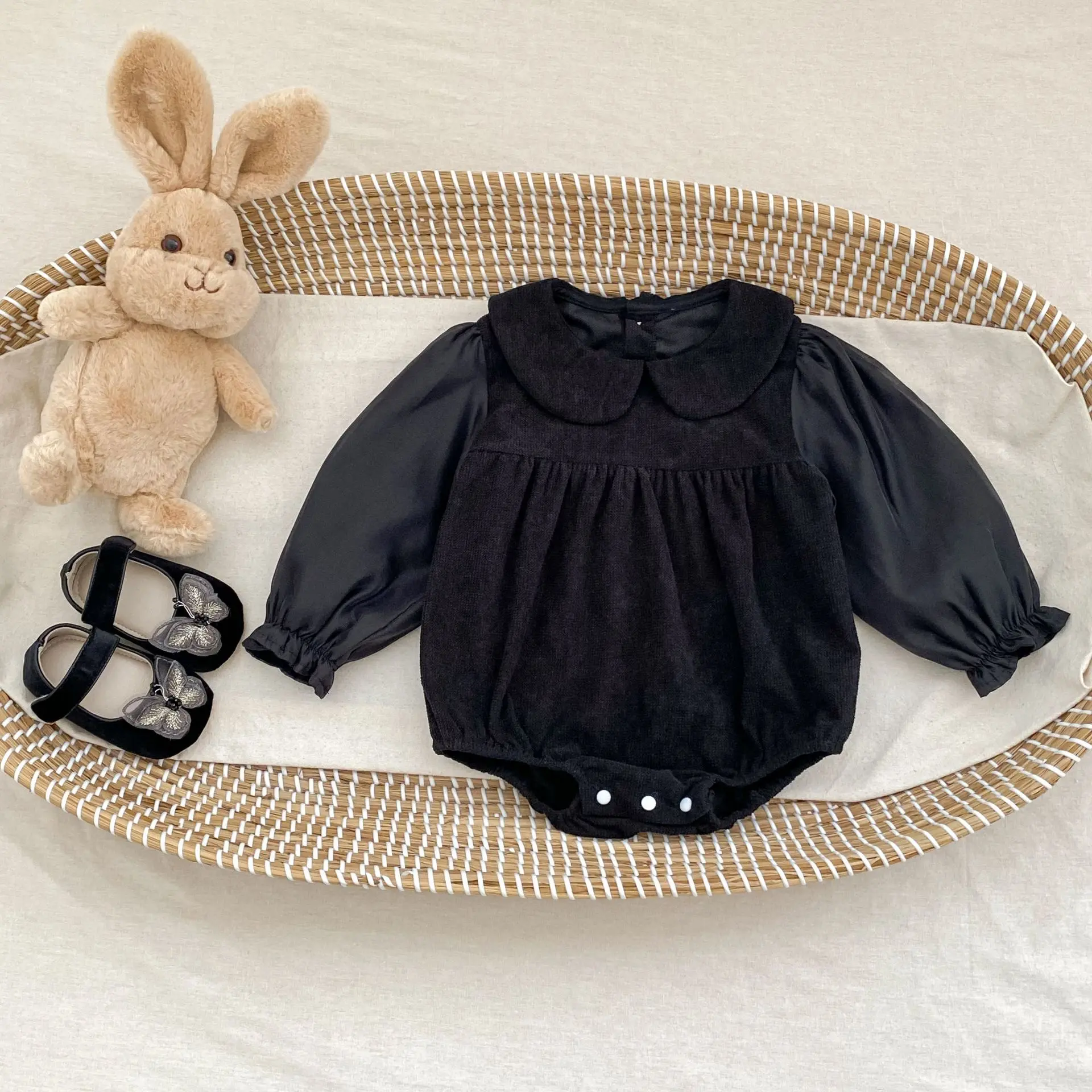 New autumn baby clothing for 0-3 years old, delicate lapel corduroy doll collar long sleeved jumpsuit for baby girls