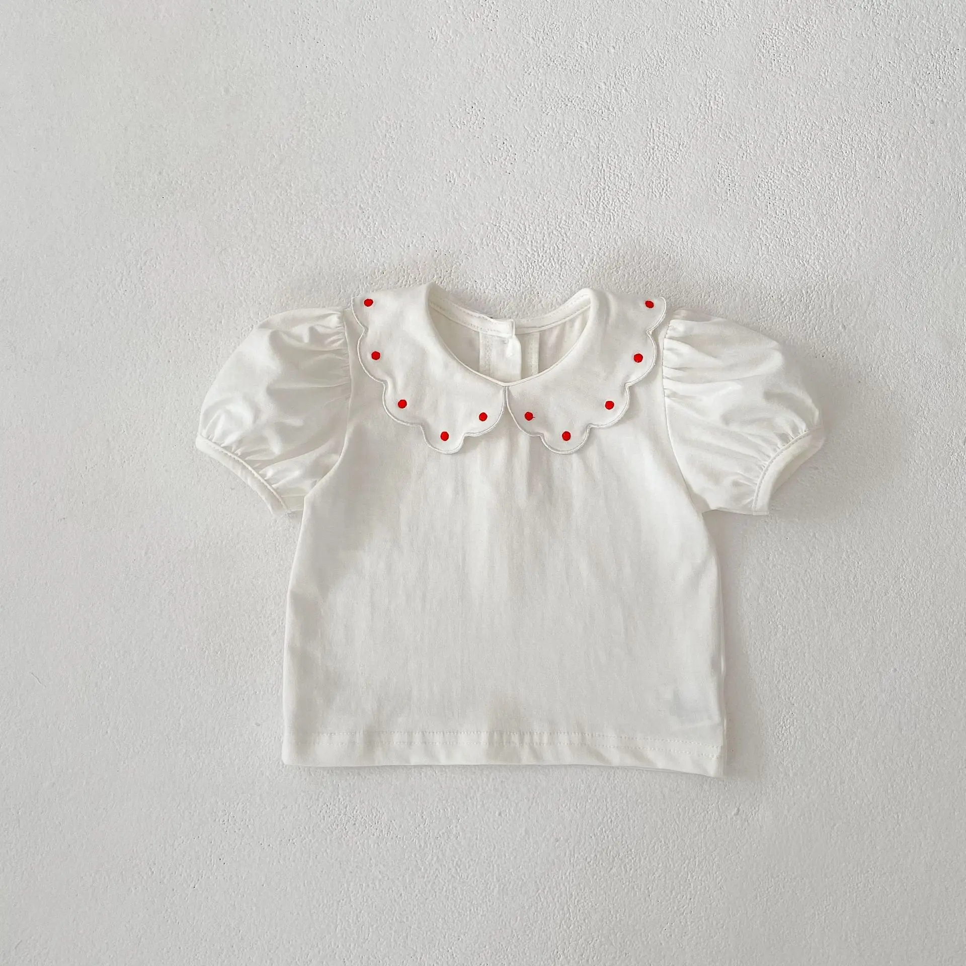 Summer new 0-3 year old baby clothing, short sleeved top for baby girls, cute doll collar simple white T-shirt